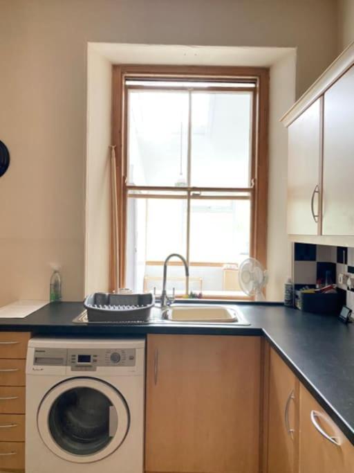 St John'S Flat Spacious Accomodation Dalry  Eksteriør bilde