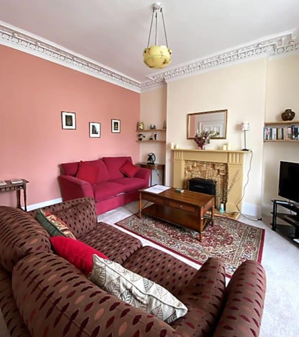 St John'S Flat Spacious Accomodation Dalry  Eksteriør bilde